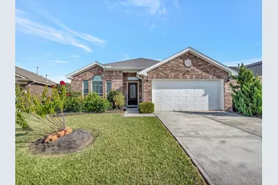 5011 Gulf Stream Lane, Bacliff, TX 77518 - Photo 1