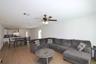 7430 Clover Chase Dr, Katy, TX 77493 - Photo 9