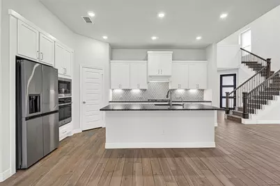 9339 Galloway Woods Trail, Tomball, TX 77375 - Photo 7