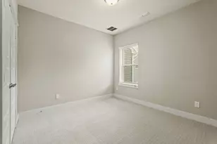 10972 Hewitt Cliff Ln, Houston, TX 77043 - Photo 7