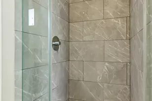 126 Knightsbridge Park Ln, Houston, TX 77018 - Photo 17