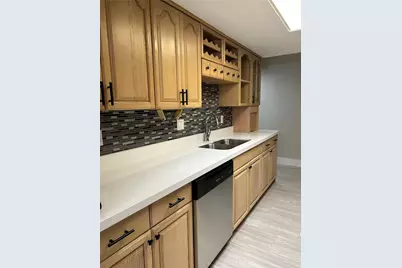 12633 Memorial Drive #142, Houston, TX 77024 - Photo 17