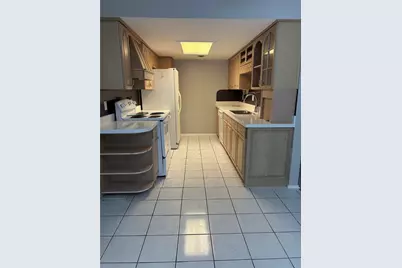 12633 Memorial Drive #142, Houston, TX 77024 - Photo 9