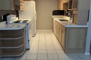 12633 Memorial Dr, Houston, TX 77024 - Photo 9