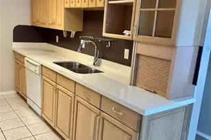 12633 Memorial Dr, Houston, TX 77024 - Photo 11