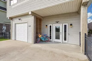 519 Westerly Dr, Tiki Island, TX 77554 - Photo 9