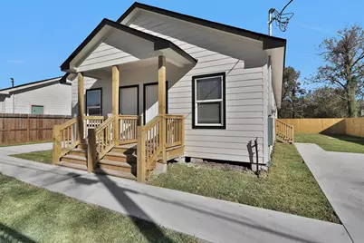 3916 Falls St Street, Houston, TX 77026 - Photo 17