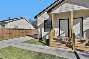 3916 Falls St St, Houston, TX 77026 - Photo 3