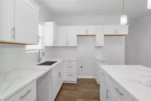 3916 Falls St St, Houston, TX 77026 - Photo 7