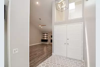 2119 Glen Knoll Drive, Houston, TX 77077 - Photo 9