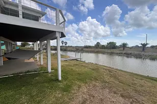 103 S T Head Dr, Seadrift, TX 77983 - Photo 7