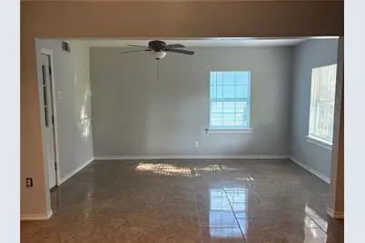 825 Magnolia Street, Lake Jackson, TX 77566 - Photo 7