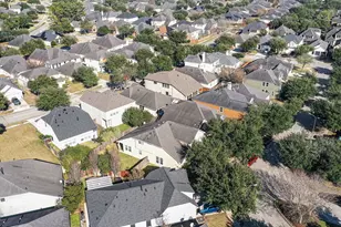 12919 Palm Leaf Ct, Houston, TX 77044 - Photo 5