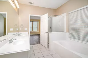 12919 Palm Leaf Ct, Houston, TX 77044 - Photo 35