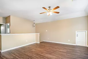 12919 Palm Leaf Ct, Houston, TX 77044 - Photo 23