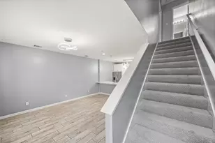 1530 Sutton St, Houston, TX 77006 - Photo 5