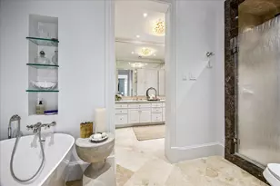 2121 Kirby Dr, Houston, TX 77019 - Photo 19