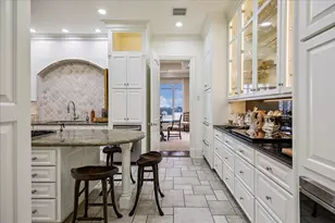 2121 Kirby Dr, Houston, TX 77019 - Photo 11