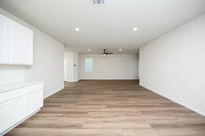 15615 Coneflower Hills Drive, Houston, TX 77090 - Photo 7