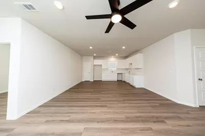 15615 Coneflower Hills Drive, Houston, TX 77090 - Photo 5