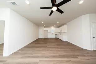 15615 Coneflower Hls Dr, Houston, TX 77090 - Photo 5