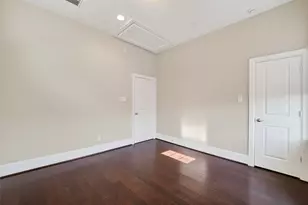 816 Yale St, Houston, TX 77007 - Photo 15
