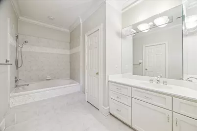 608 Little John Lane, Houston, TX 77024 - Photo 37