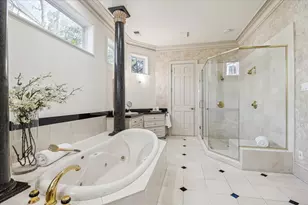 608 Little John Ln, Houston, TX 77024 - Photo 29