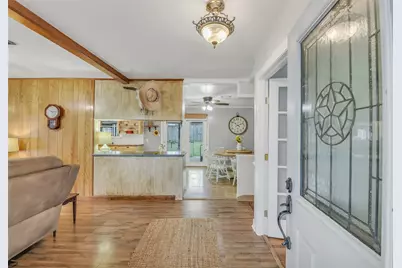 222 Hillcrest Drive, Conroe, TX 77303 - Photo 7