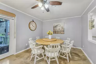 222 Hillcrest Dr, Conroe, TX 77303 - Photo 15