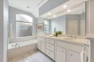 2421 Baycrest Dr, Houston, TX 77058 - Photo 25