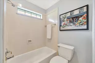 2421 Baycrest Dr, Houston, TX 77058 - Photo 31