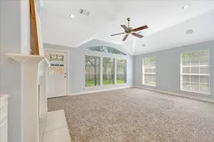 2421 Baycrest Dr, Houston, TX 77058 - Photo 19