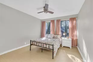 271 Litchfield Ln, Houston, TX 77024 - Photo 21