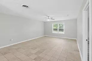 19514 Lockridge Dr, Spring, TX 77373 - Photo 11