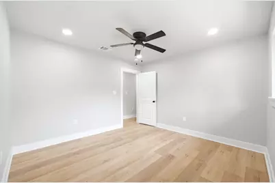 6139 Valkeith Drive, Houston, TX 77096 - Photo 21