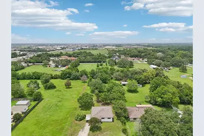 906 South Road, Baytown, TX 77521 - Photo 25