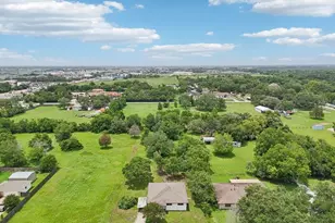 906 S Rd, Baytown, TX 77521 - Photo 25