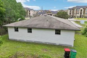 906 S Rd, Baytown, TX 77521 - Photo 21