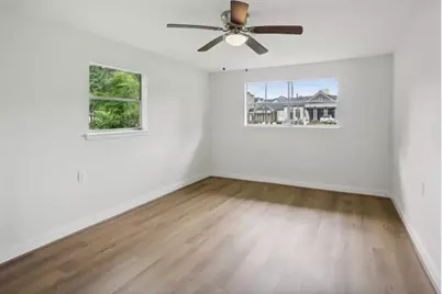 906 South Road, Baytown, TX 77521 - Photo 15