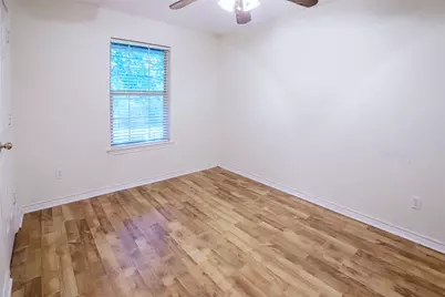 4802 Treadgold Lane, Bryan, TX 77802 - Photo 17