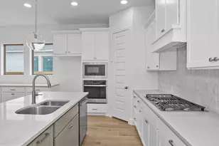 8923 Gray Fox Trail, Manvel, TX 77578 - Photo 5