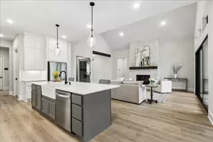 4634 Sycamore Wy Rd, Fulshear, TX 77441 - Photo 15