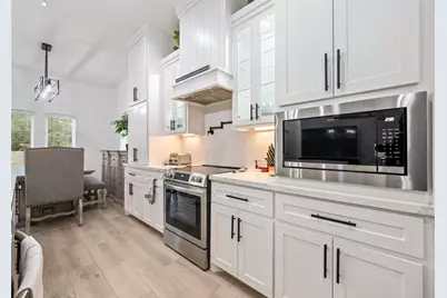 1040 S 13th Street, Aransas Pass, TX 78336 - Photo 7