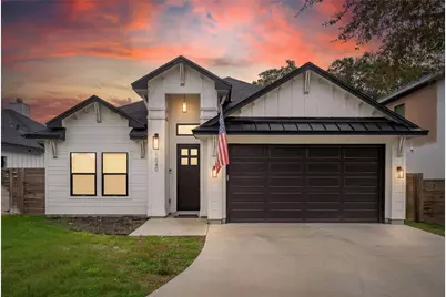 1040 S 13th Street, Aransas Pass, TX 78336 - Photo 1