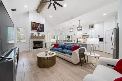 1040 S 13th Street, Aransas Pass, TX 78336 - Photo 3