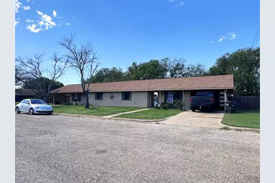 207 Cactus Street, Giddings, TX 78942 - Photo 1