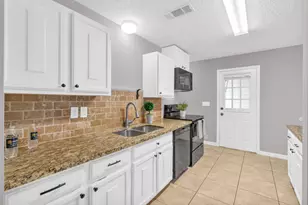 4310 7th St, Brookshire, TX 77423 - Photo 13