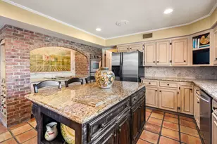 905 Sunny Ln, Wharton, TX 77488 - Photo 13