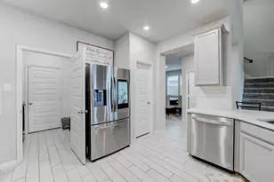 10739 Clfs Vw Dr, Rosharon, TX 77583 - Photo 21